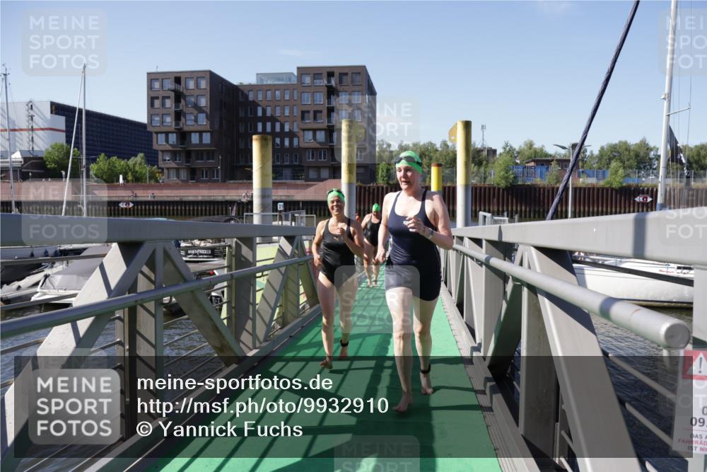 09.08.2026 - GEWOBA Citytriathlon Bremen Yannick Fuchs http://msf.ph/oto/9932910 09.08.2026 10:27:17 Schwimmen 11, 75, 77, 101, 149, 185, 199, 227, 524 meine-sportfotos.de