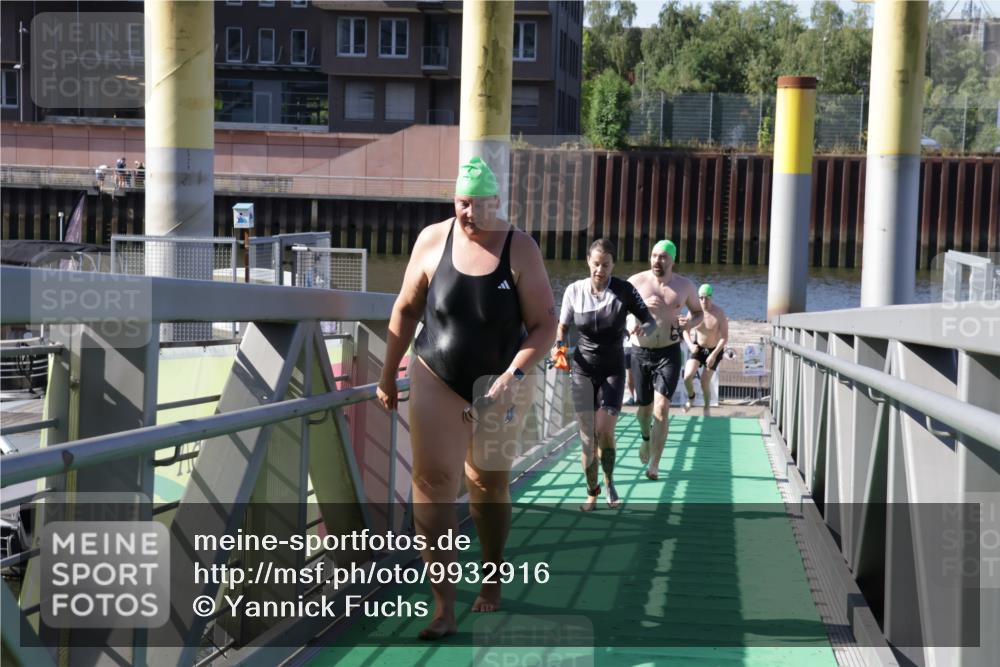09.08.2026 - GEWOBA Citytriathlon Bremen Yannick Fuchs http://msf.ph/oto/9932916 09.08.2026 10:27:20 Schwimmen 11, 75, 77, 101, 149, 185, 199, 227, 524 meine-sportfotos.de