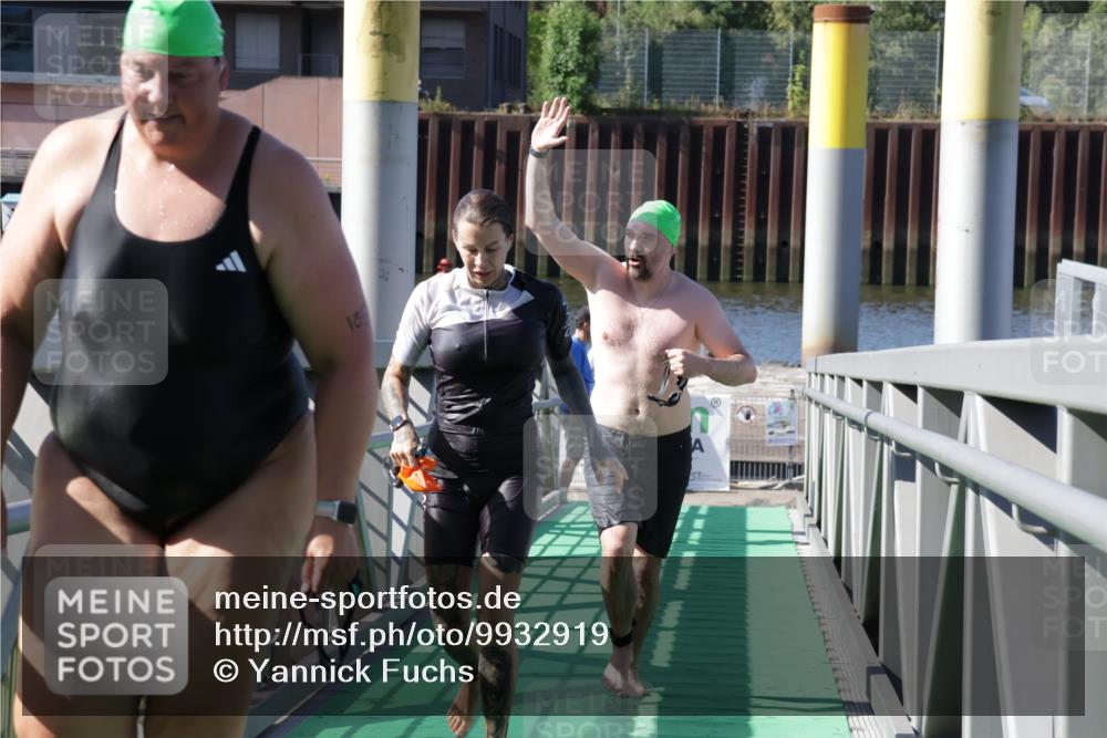 09.08.2026 - GEWOBA Citytriathlon Bremen Yannick Fuchs http://msf.ph/oto/9932919 09.08.2026 10:27:22 Schwimmen 11, 75, 77, 101, 149, 185, 199, 227, 524 meine-sportfotos.de