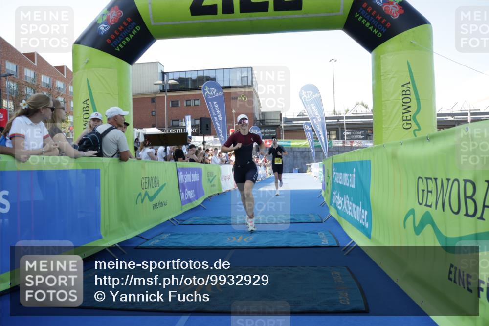 09.08.2026 - GEWOBA Citytriathlon Bremen Yannick Fuchs http://msf.ph/oto/9932929 09.08.2026 11:18:11 Ziel 318, 319, 463 meine-sportfotos.de