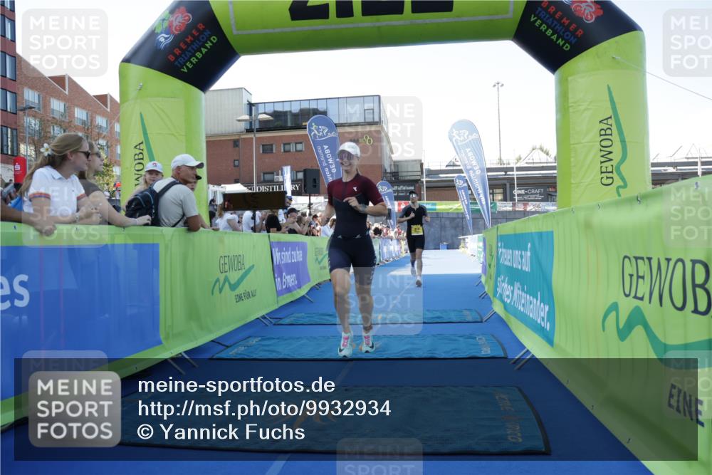09.08.2026 - GEWOBA Citytriathlon Bremen Yannick Fuchs http://msf.ph/oto/9932934 09.08.2026 11:18:11 Ziel 318, 319, 463 meine-sportfotos.de