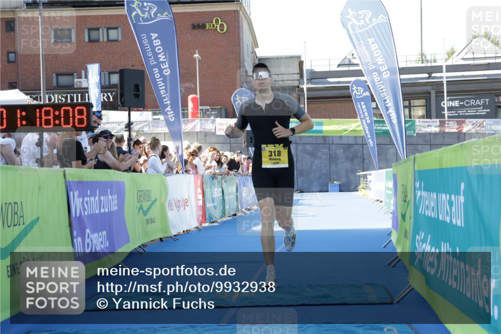 09.08.2026 - GEWOBA Citytriathlon Bremen Yannick Fuchs http://msf.ph/oto/9932938 09.08.2026 11:18:12 Ziel 318, 319, 463 meine-sportfotos.de