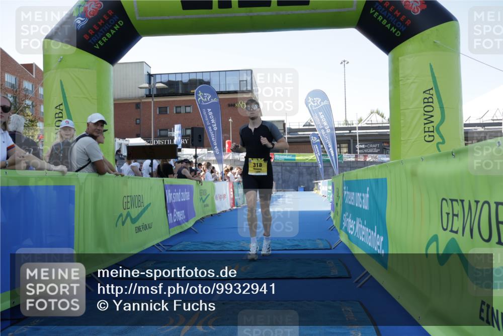 09.08.2026 - GEWOBA Citytriathlon Bremen Yannick Fuchs http://msf.ph/oto/9932941 09.08.2026 11:18:13 Ziel 318, 319, 463 meine-sportfotos.de