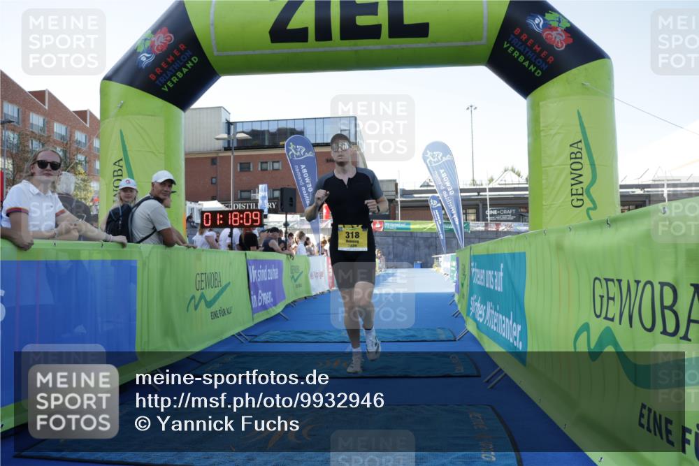 09.08.2026 - GEWOBA Citytriathlon Bremen Yannick Fuchs http://msf.ph/oto/9932946 09.08.2026 11:18:13 Ziel 318, 319, 463 meine-sportfotos.de
