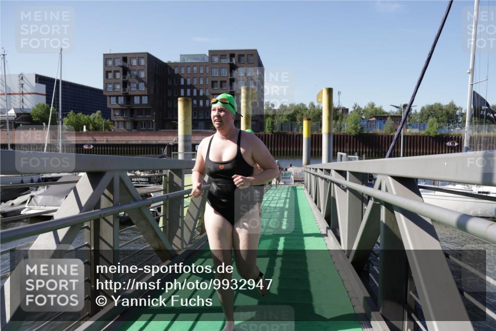 09.08.2026 - GEWOBA Citytriathlon Bremen Yannick Fuchs http://msf.ph/oto/9932947 09.08.2026 10:27:34 Schwimmen 45, 75, 81, 183, 197, 227, 247, 524 meine-sportfotos.de