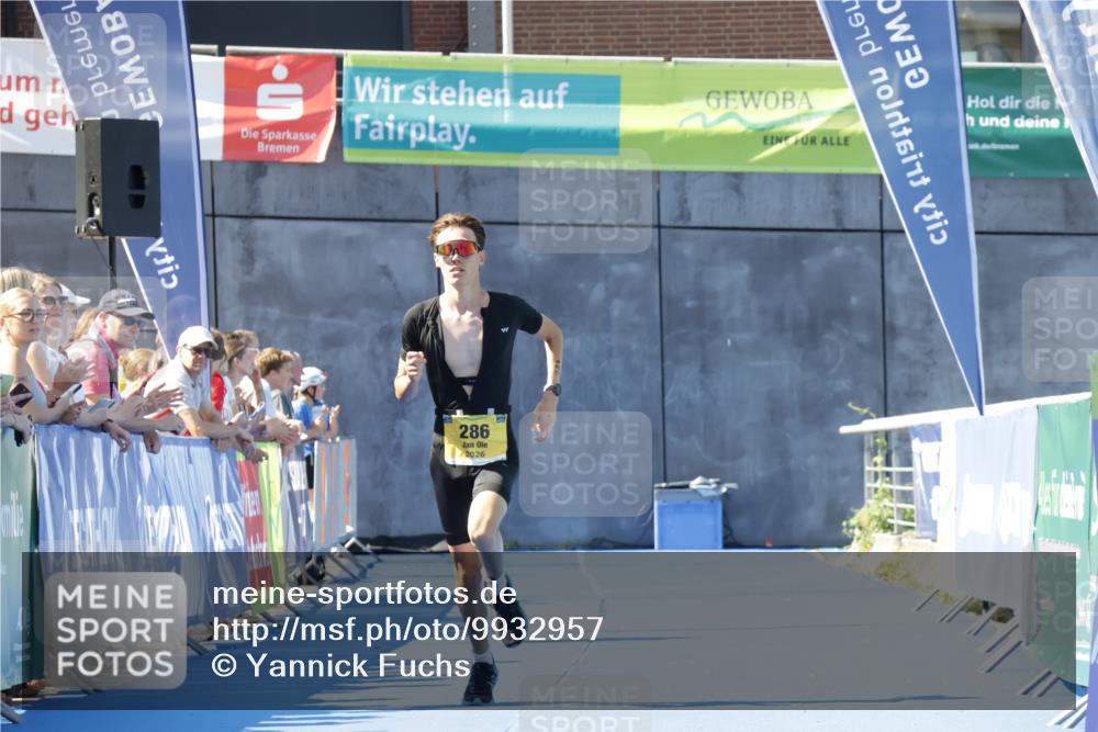 09.08.2026 - GEWOBA Citytriathlon Bremen Yannick Fuchs http://msf.ph/oto/9932957 09.08.2026 11:19:02 Ziel 286 meine-sportfotos.de