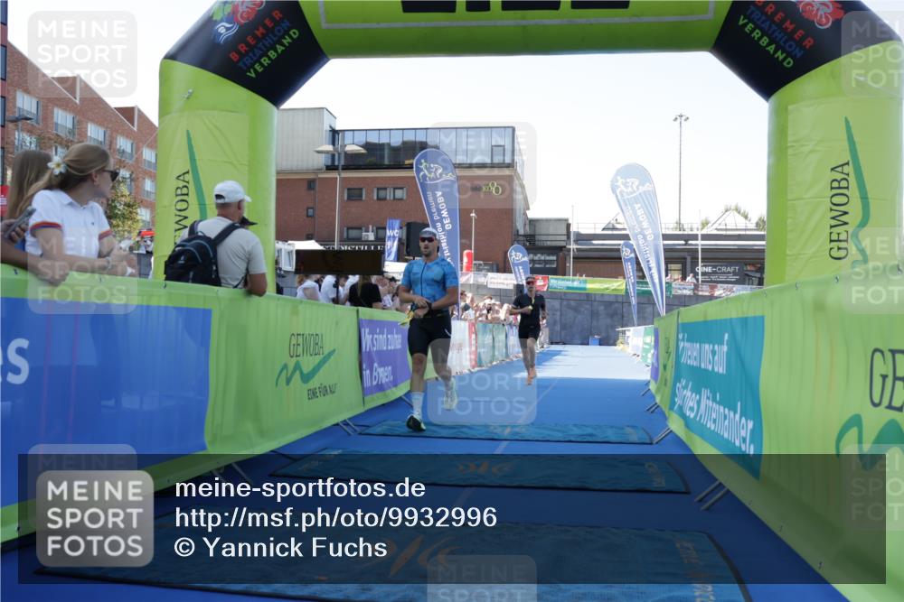 09.08.2026 - GEWOBA Citytriathlon Bremen Yannick Fuchs http://msf.ph/oto/9932996 09.08.2026 11:19:30 Ziel 402, 519 meine-sportfotos.de