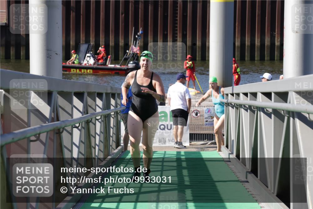 09.08.2026 - GEWOBA Citytriathlon Bremen Yannick Fuchs http://msf.ph/oto/9933031 09.08.2026 10:28:35 Schwimmen 245 meine-sportfotos.de