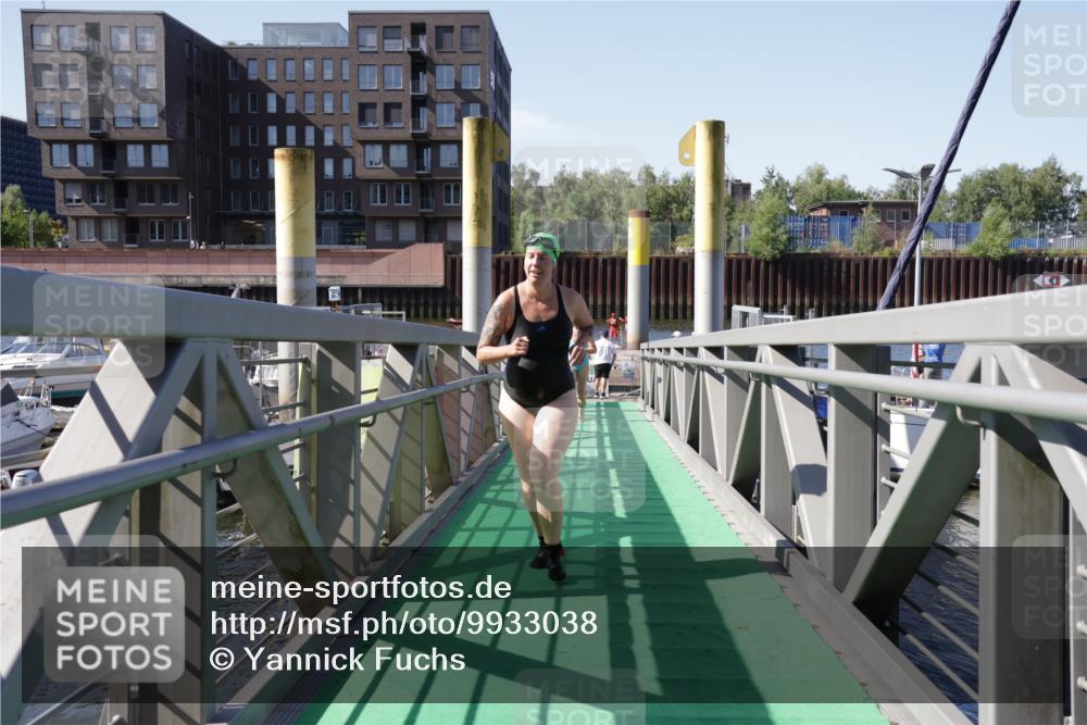 09.08.2026 - GEWOBA Citytriathlon Bremen Yannick Fuchs http://msf.ph/oto/9933038 09.08.2026 10:28:39 Schwimmen 165, 245 meine-sportfotos.de
