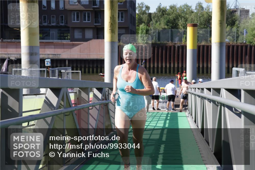 09.08.2026 - GEWOBA Citytriathlon Bremen Yannick Fuchs http://msf.ph/oto/9933044 09.08.2026 10:28:43 Schwimmen 165, 245 meine-sportfotos.de