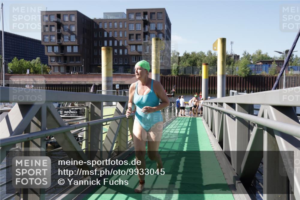 09.08.2026 - GEWOBA Citytriathlon Bremen Yannick Fuchs http://msf.ph/oto/9933045 09.08.2026 10:28:44 Schwimmen 115, 165, 245 meine-sportfotos.de