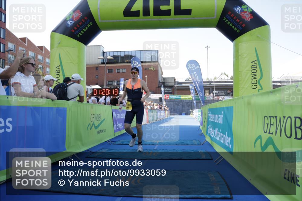 09.08.2026 - GEWOBA Citytriathlon Bremen Yannick Fuchs http://msf.ph/oto/9933059 09.08.2026 11:20:17 Ziel 323, 345 meine-sportfotos.de