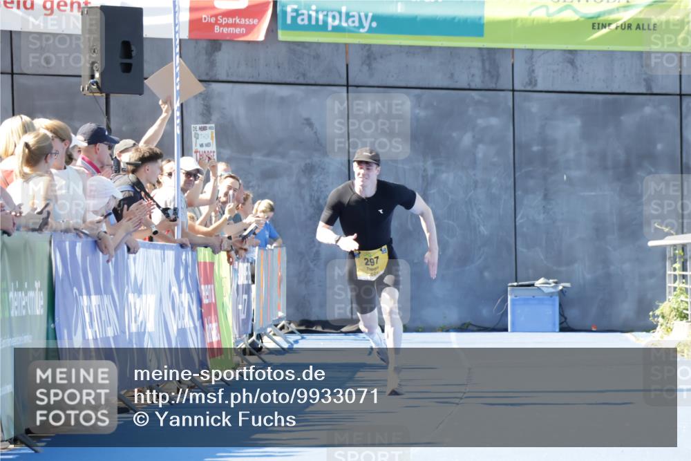 09.08.2026 - GEWOBA Citytriathlon Bremen Yannick Fuchs http://msf.ph/oto/9933071 09.08.2026 11:20:29 Ziel 297 meine-sportfotos.de