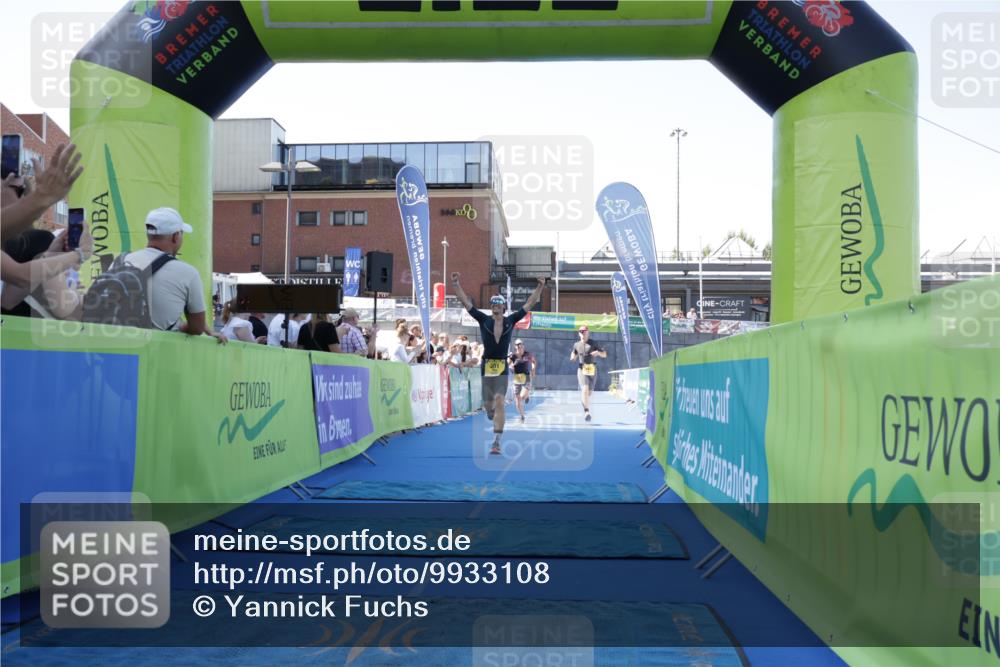 09.08.2026 - GEWOBA Citytriathlon Bremen Yannick Fuchs http://msf.ph/oto/9933108 09.08.2026 11:20:42 Ziel 293, 301, 427 meine-sportfotos.de