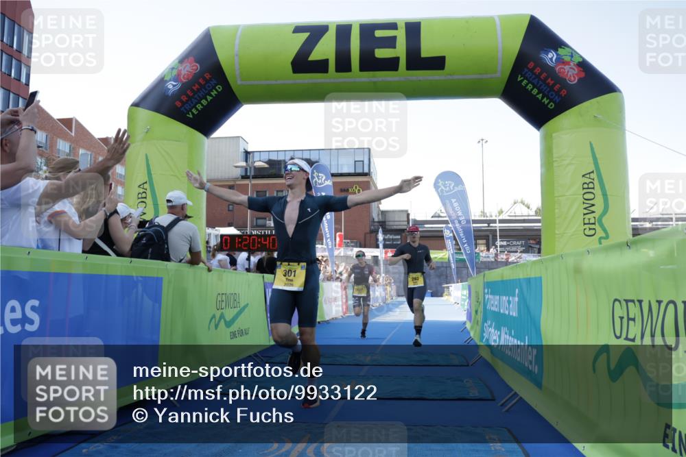 09.08.2026 - GEWOBA Citytriathlon Bremen Yannick Fuchs http://msf.ph/oto/9933122 09.08.2026 11:20:44 Ziel 293, 301, 427 meine-sportfotos.de