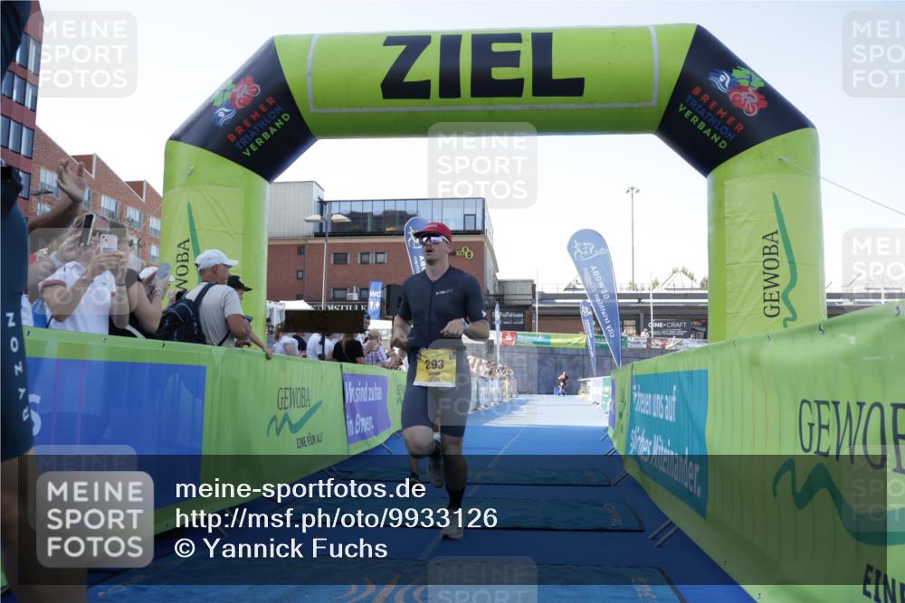 09.08.2026 - GEWOBA Citytriathlon Bremen Yannick Fuchs http://msf.ph/oto/9933126 09.08.2026 11:20:45 Ziel 293, 301, 427 meine-sportfotos.de