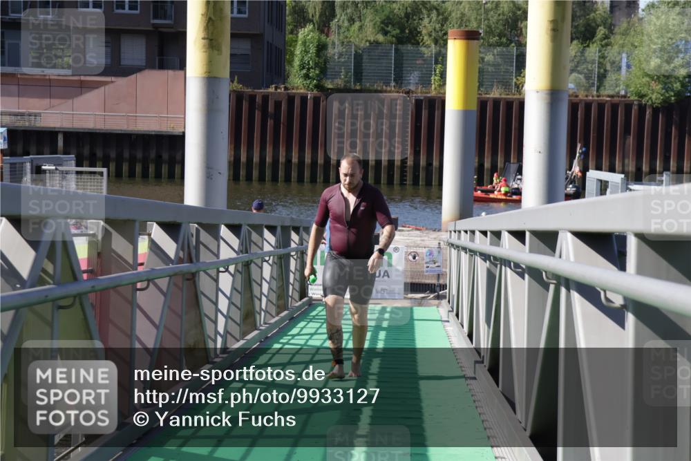 09.08.2026 - GEWOBA Citytriathlon Bremen Yannick Fuchs http://msf.ph/oto/9933127 09.08.2026 10:30:54 Schwimmen 147, 161 meine-sportfotos.de