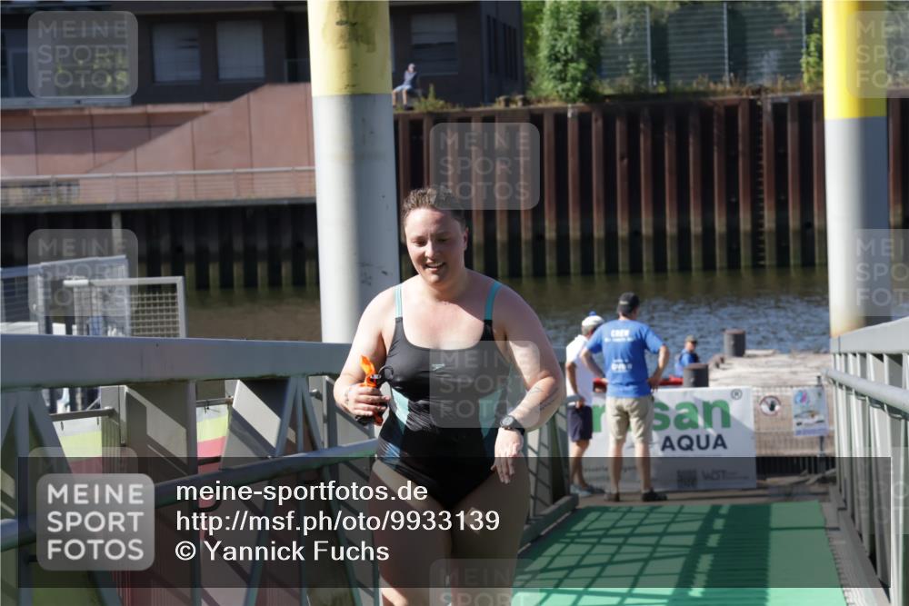 09.08.2026 - GEWOBA Citytriathlon Bremen Yannick Fuchs http://msf.ph/oto/9933139 09.08.2026 10:32:18 Schwimmen 450 meine-sportfotos.de