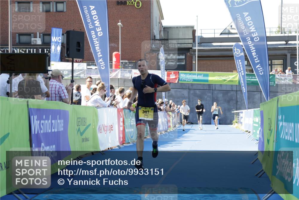 09.08.2026 - GEWOBA Citytriathlon Bremen Yannick Fuchs http://msf.ph/oto/9933151 09.08.2026 11:21:02 Ziel 177, 391 meine-sportfotos.de