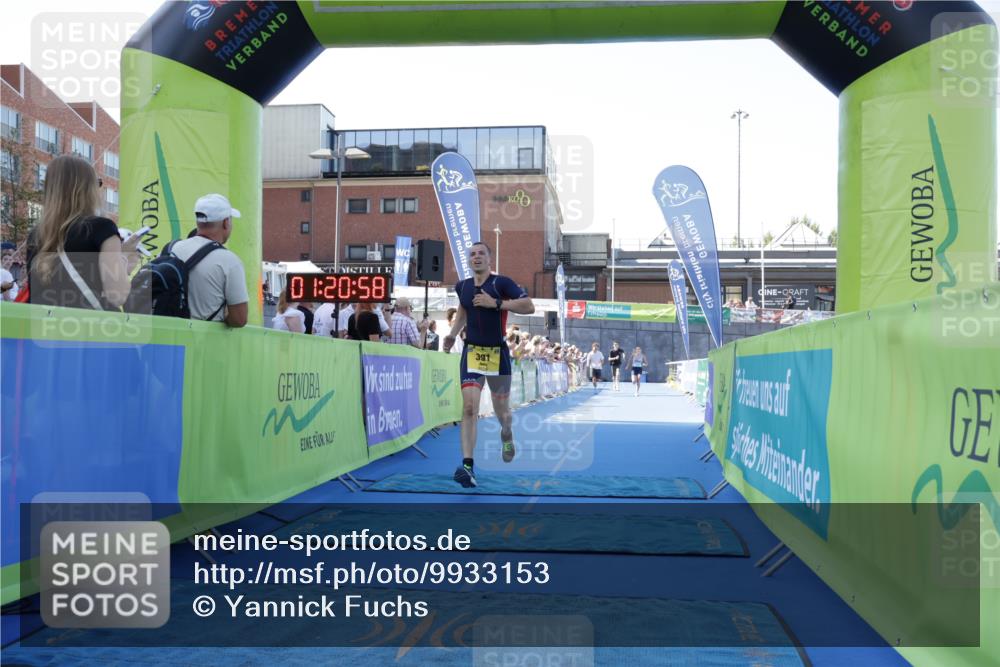 09.08.2026 - GEWOBA Citytriathlon Bremen Yannick Fuchs http://msf.ph/oto/9933153 09.08.2026 11:21:02 Ziel 177, 391 meine-sportfotos.de