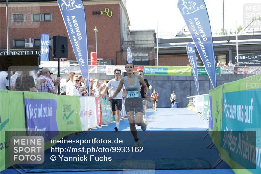 09.08.2026 - GEWOBA Citytriathlon Bremen Yannick Fuchs http://msf.ph/oto/9933162 09.08.2026 11:21:06 Ziel 177, 391 meine-sportfotos.de