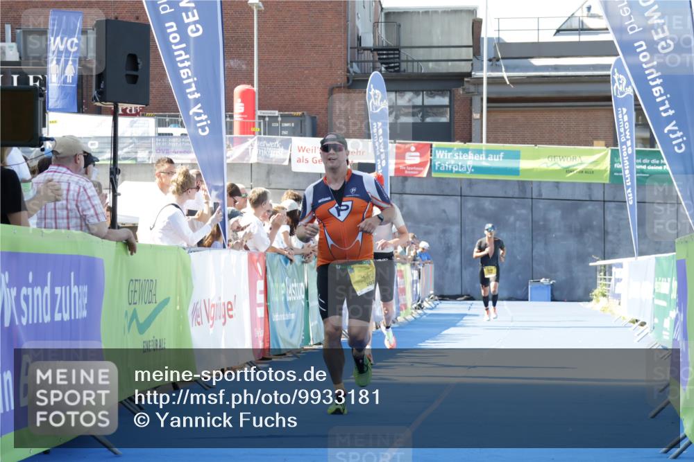 09.08.2026 - GEWOBA Citytriathlon Bremen Yannick Fuchs http://msf.ph/oto/9933181 09.08.2026 11:21:15 Ziel 478, 528 meine-sportfotos.de