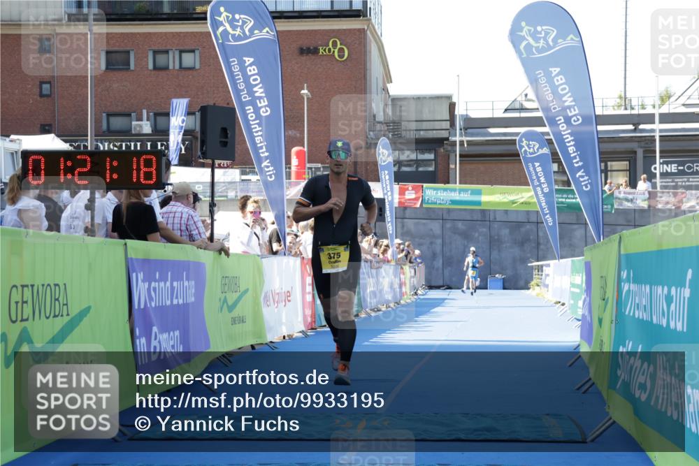 09.08.2026 - GEWOBA Citytriathlon Bremen Yannick Fuchs http://msf.ph/oto/9933195 09.08.2026 11:21:22 Ziel 375, 528 meine-sportfotos.de