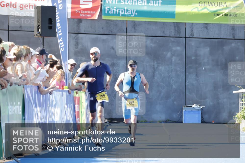 09.08.2026 - GEWOBA Citytriathlon Bremen Yannick Fuchs http://msf.ph/oto/9933201 09.08.2026 11:21:27 Ziel 366, 375, 393 meine-sportfotos.de