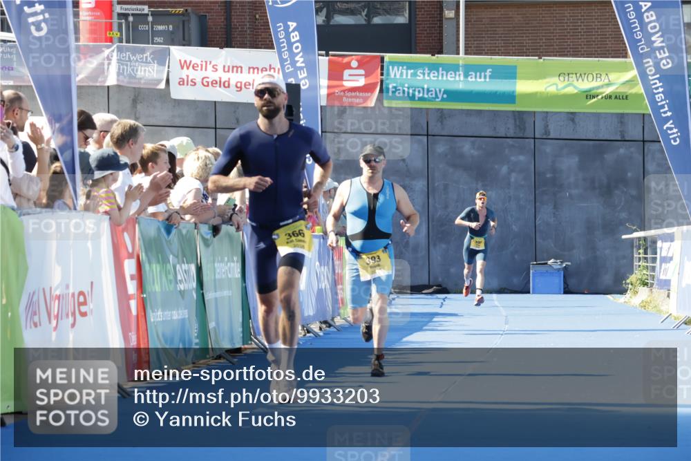 09.08.2026 - GEWOBA Citytriathlon Bremen Yannick Fuchs http://msf.ph/oto/9933203 09.08.2026 11:21:30 Ziel 366, 393 meine-sportfotos.de