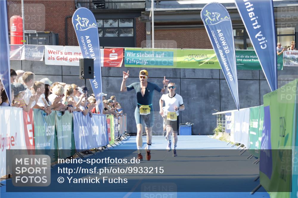 09.08.2026 - GEWOBA Citytriathlon Bremen Yannick Fuchs http://msf.ph/oto/9933215 09.08.2026 11:21:36 Ziel 336, 366, 382, 393 meine-sportfotos.de