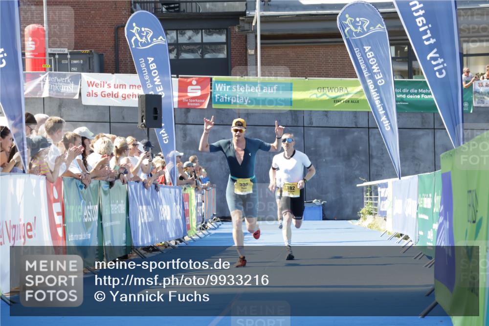 09.08.2026 - GEWOBA Citytriathlon Bremen Yannick Fuchs http://msf.ph/oto/9933216 09.08.2026 11:21:36 Ziel 336, 366, 382, 393 meine-sportfotos.de