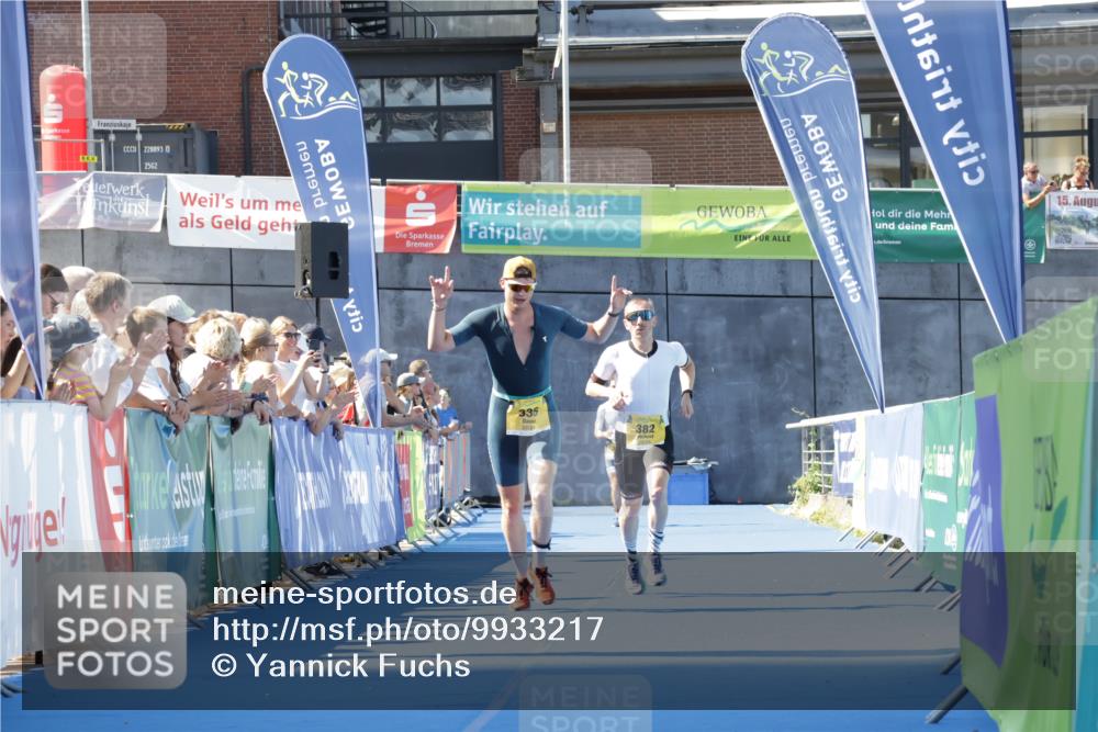 09.08.2026 - GEWOBA Citytriathlon Bremen Yannick Fuchs http://msf.ph/oto/9933217 09.08.2026 11:21:36 Ziel 336, 366, 382, 393 meine-sportfotos.de