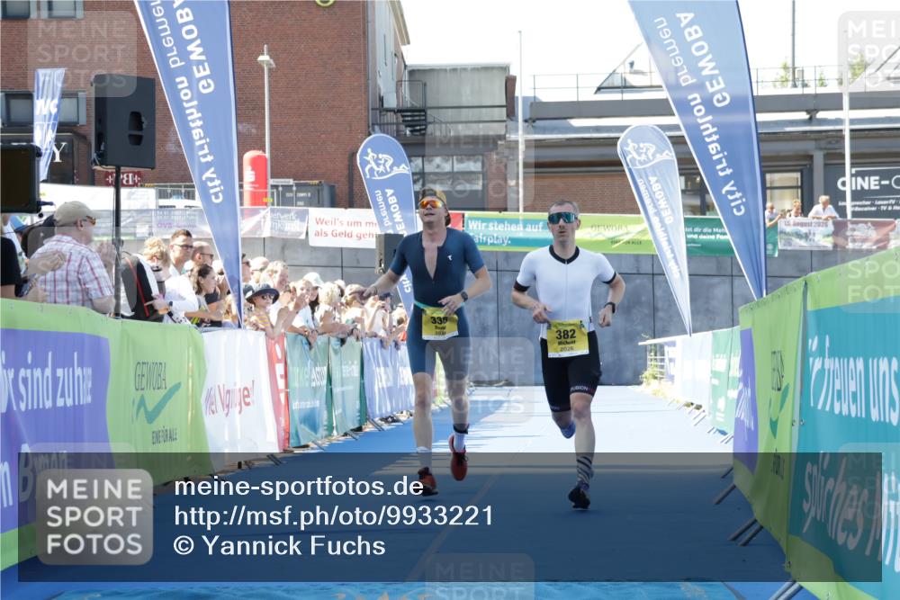 09.08.2026 - GEWOBA Citytriathlon Bremen Yannick Fuchs http://msf.ph/oto/9933221 09.08.2026 11:21:38 Ziel 336, 382 meine-sportfotos.de