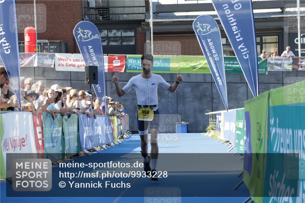09.08.2026 - GEWOBA Citytriathlon Bremen Yannick Fuchs http://msf.ph/oto/9933228 09.08.2026 11:21:44 Ziel 336, 359 meine-sportfotos.de