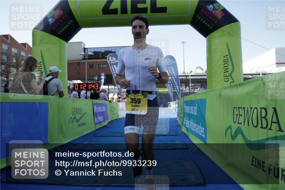 09.08.2026 - GEWOBA Citytriathlon Bremen Yannick Fuchs http://msf.ph/oto/9933239 09.08.2026 11:21:47 Ziel 359 meine-sportfotos.de