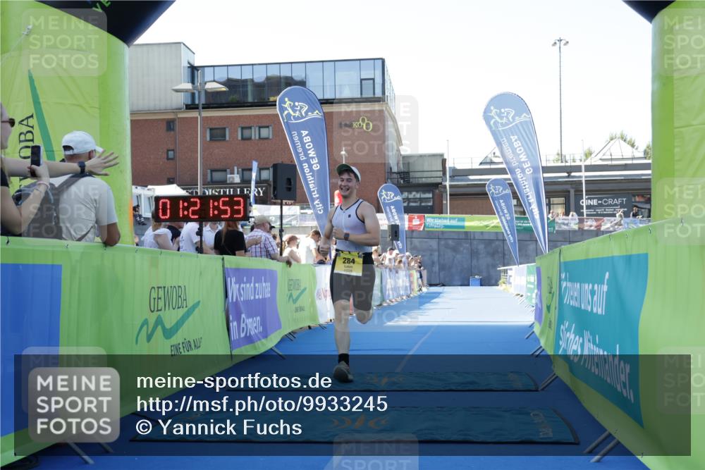 09.08.2026 - GEWOBA Citytriathlon Bremen Yannick Fuchs http://msf.ph/oto/9933245 09.08.2026 11:21:57 Ziel 284 meine-sportfotos.de