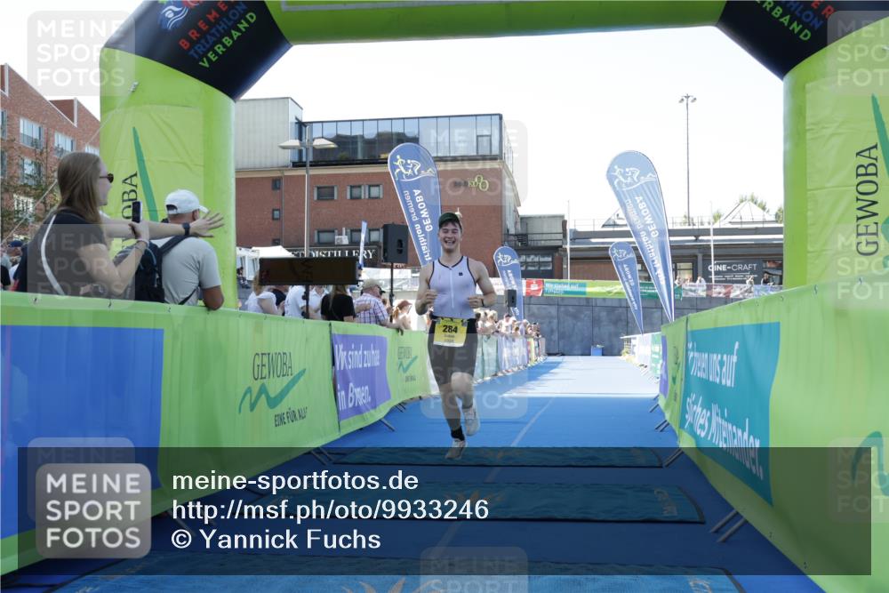 09.08.2026 - GEWOBA Citytriathlon Bremen Yannick Fuchs http://msf.ph/oto/9933246 09.08.2026 11:21:57 Ziel 284 meine-sportfotos.de