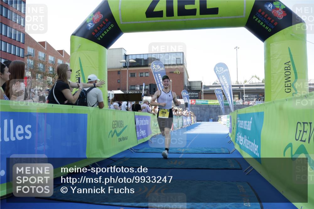 09.08.2026 - GEWOBA Citytriathlon Bremen Yannick Fuchs http://msf.ph/oto/9933247 09.08.2026 11:21:57 Ziel 284 meine-sportfotos.de