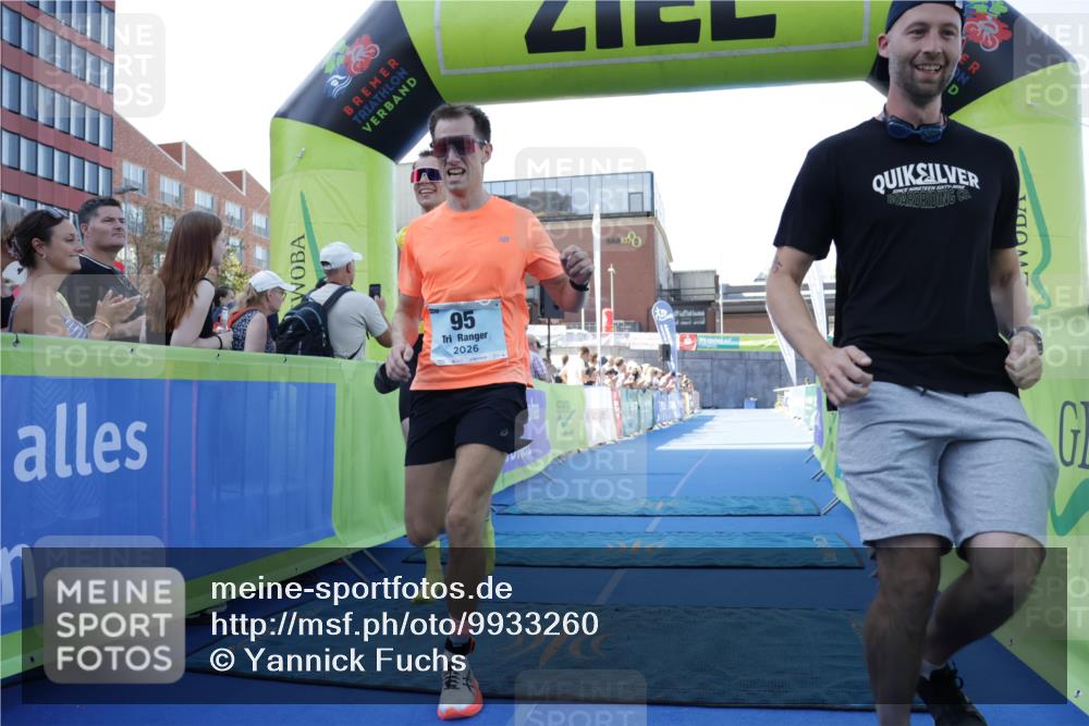 09.08.2026 - GEWOBA Citytriathlon Bremen Yannick Fuchs http://msf.ph/oto/9933260 09.08.2026 11:22:12 Ziel 95 meine-sportfotos.de