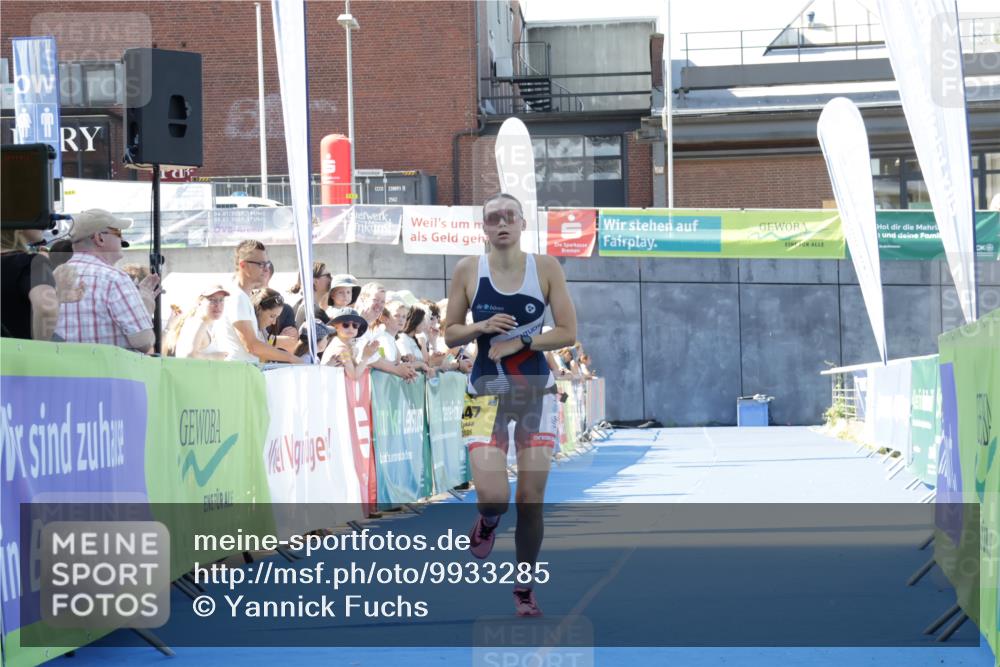 09.08.2026 - GEWOBA Citytriathlon Bremen Yannick Fuchs http://msf.ph/oto/9933285 09.08.2026 11:22:30 Ziel 304, 447, 465 meine-sportfotos.de