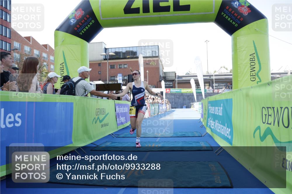 09.08.2026 - GEWOBA Citytriathlon Bremen Yannick Fuchs http://msf.ph/oto/9933288 09.08.2026 11:22:32 Ziel 447, 465 meine-sportfotos.de