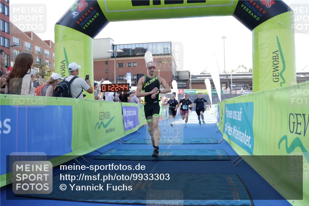 09.08.2026 - GEWOBA Citytriathlon Bremen Yannick Fuchs http://msf.ph/oto/9933303 09.08.2026 11:22:48 Ziel 81, 325, 328, 395, 493 meine-sportfotos.de