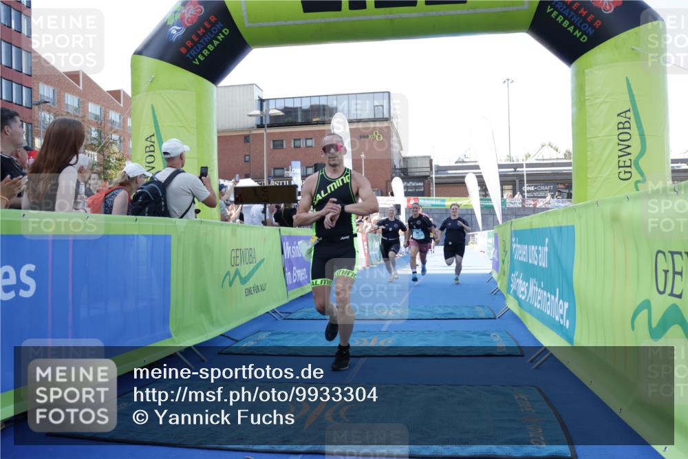 09.08.2026 - GEWOBA Citytriathlon Bremen Yannick Fuchs http://msf.ph/oto/9933304 09.08.2026 11:22:48 Ziel 81, 325, 328, 395, 493 meine-sportfotos.de