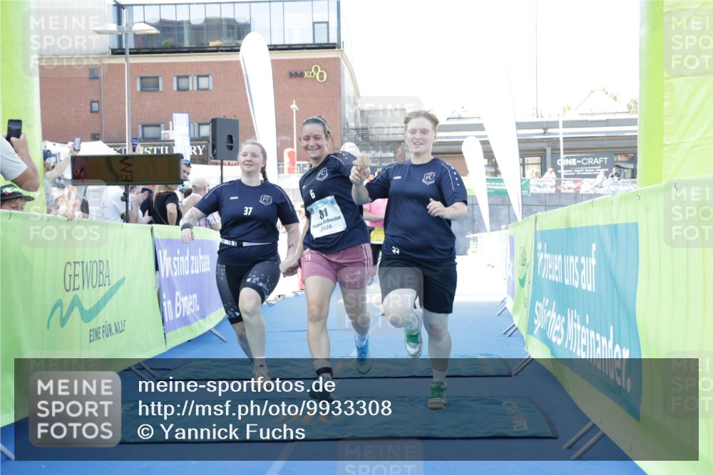 09.08.2026 - GEWOBA Citytriathlon Bremen Yannick Fuchs http://msf.ph/oto/9933308 09.08.2026 11:22:50 Ziel 81, 325, 328, 395, 493 meine-sportfotos.de