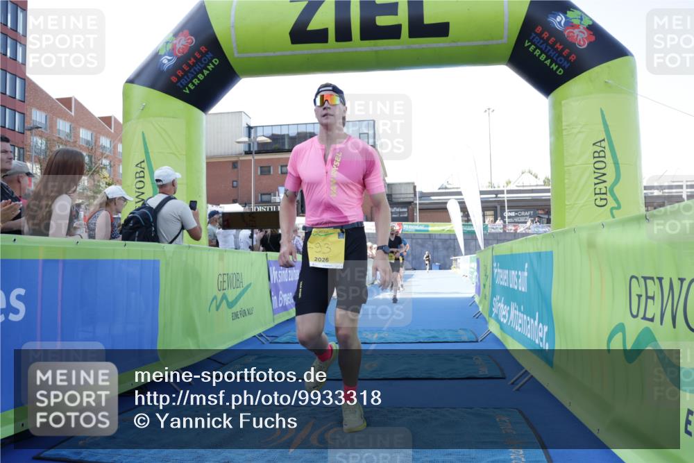 09.08.2026 - GEWOBA Citytriathlon Bremen Yannick Fuchs http://msf.ph/oto/9933318 09.08.2026 11:22:52 Ziel 81, 325, 328, 395, 493 meine-sportfotos.de