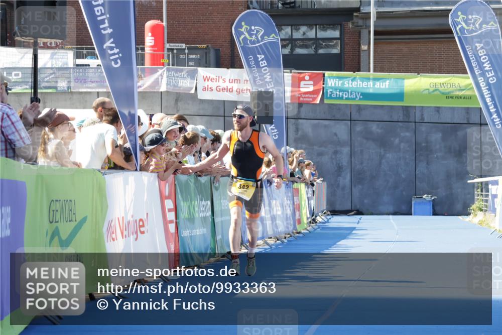 09.08.2026 - GEWOBA Citytriathlon Bremen Yannick Fuchs http://msf.ph/oto/9933363 09.08.2026 11:23:37 Ziel 342 meine-sportfotos.de