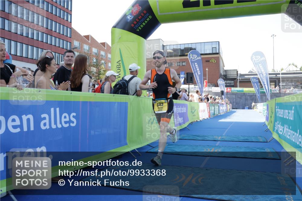 09.08.2026 - GEWOBA Citytriathlon Bremen Yannick Fuchs http://msf.ph/oto/9933368 09.08.2026 11:23:41 Ziel 342 meine-sportfotos.de