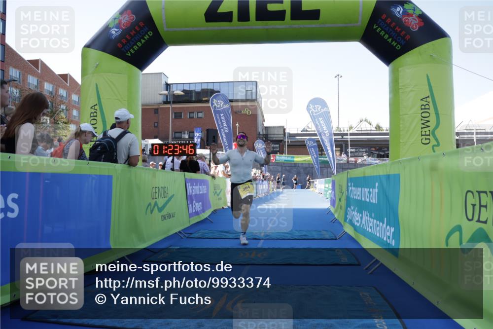 09.08.2026 - GEWOBA Citytriathlon Bremen Yannick Fuchs http://msf.ph/oto/9933374 09.08.2026 11:23:50 Ziel 364 meine-sportfotos.de