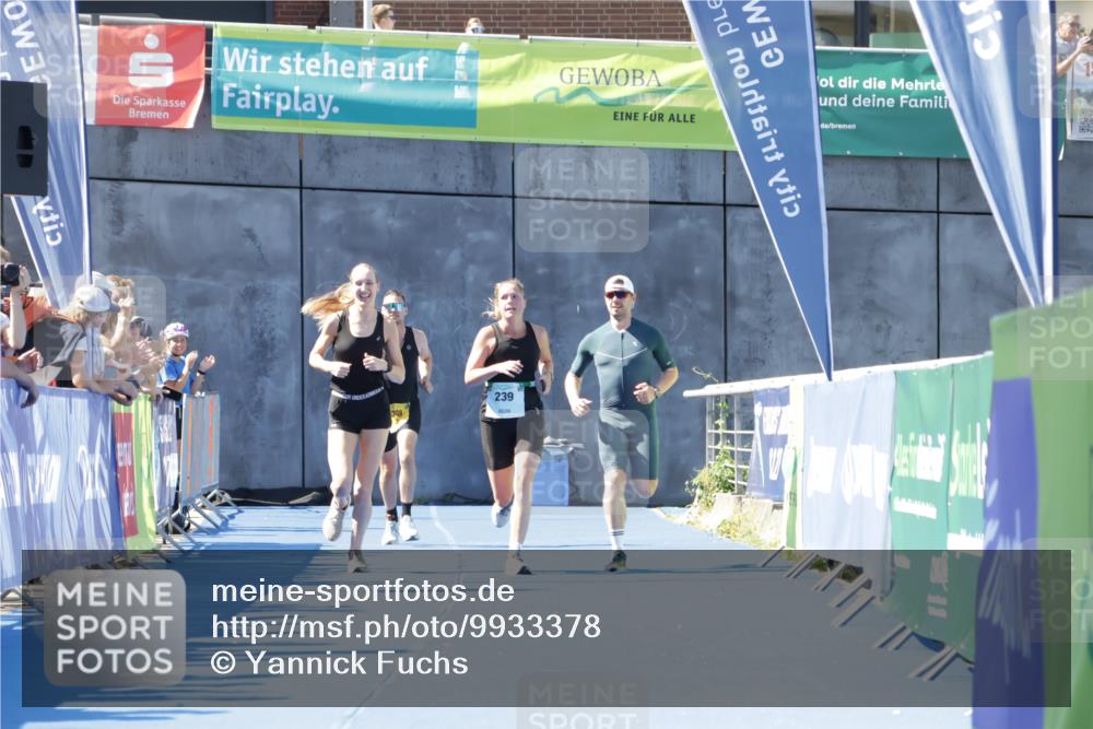 09.08.2026 - GEWOBA Citytriathlon Bremen Yannick Fuchs http://msf.ph/oto/9933378 09.08.2026 11:23:53 Ziel 239, 364 meine-sportfotos.de