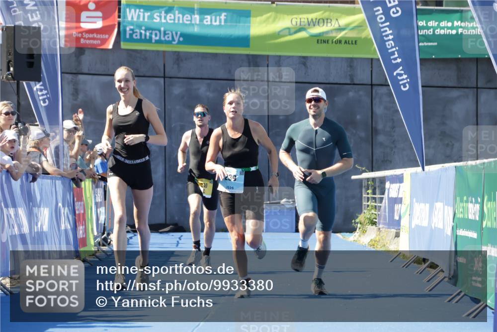 09.08.2026 - GEWOBA Citytriathlon Bremen Yannick Fuchs http://msf.ph/oto/9933380 09.08.2026 11:23:55 Ziel 239, 340 meine-sportfotos.de